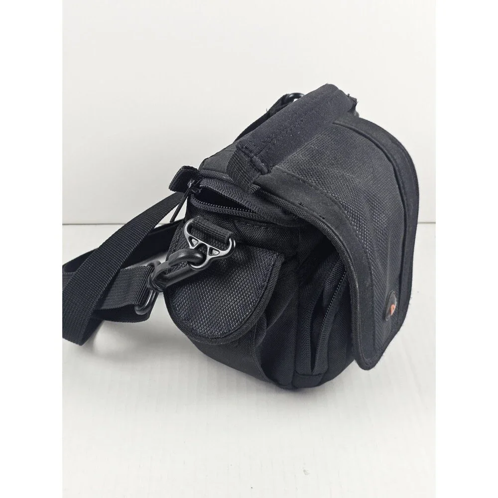 Lowepro Edit 110 Small Black Padded Camera/Camcorder Bag w/ Shoulder Strap